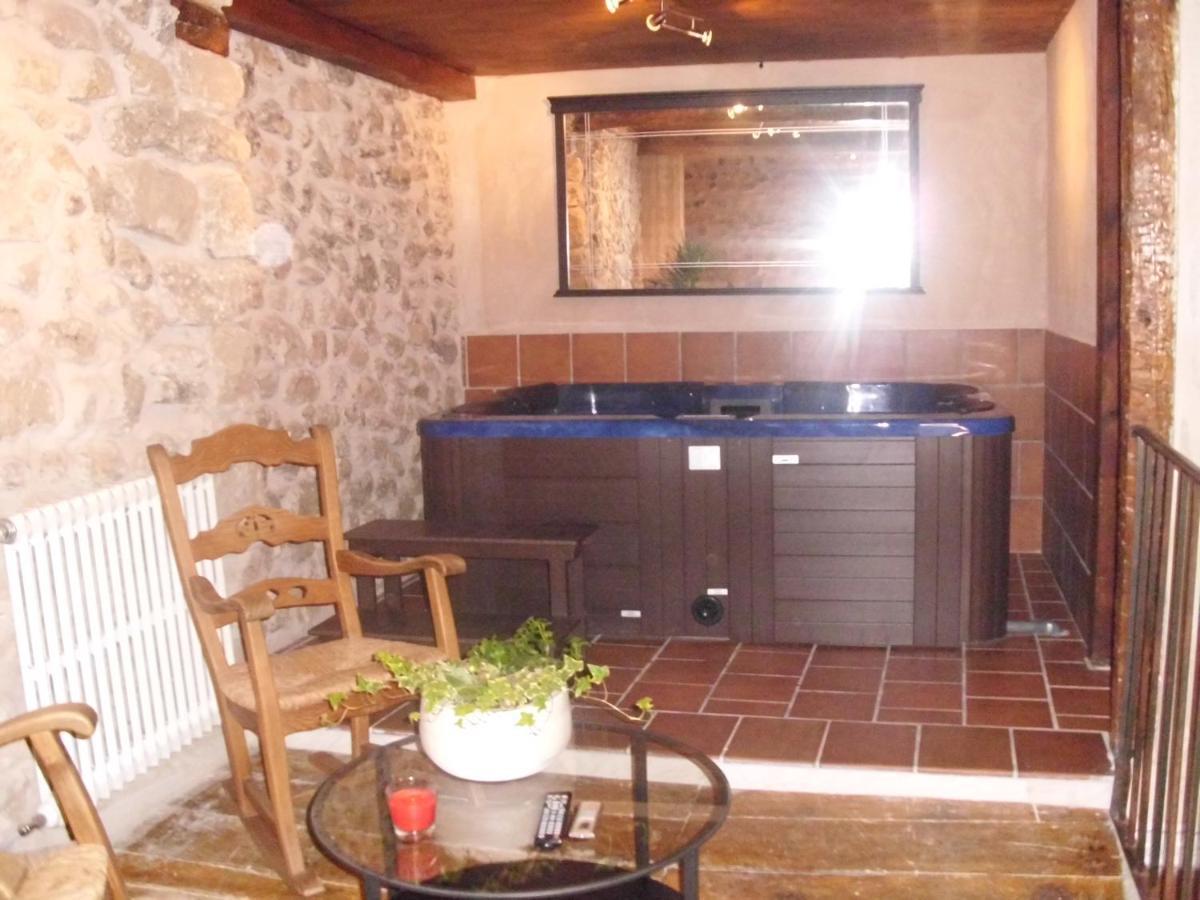 Casa Rural Con Jacuzzi Taberna Del Tio Pedro Cabanas de Polendos 외부 사진